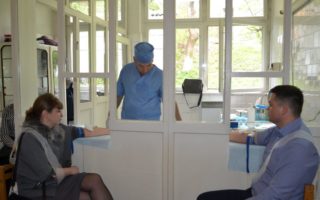 Добра справа: в Хусті відбувся забір крові бригадою Закарпатської обласної станції переливання крові