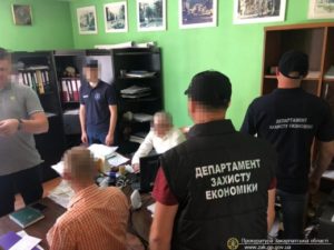 Країна змін, країна можливостей А хабарі дають і беруть!