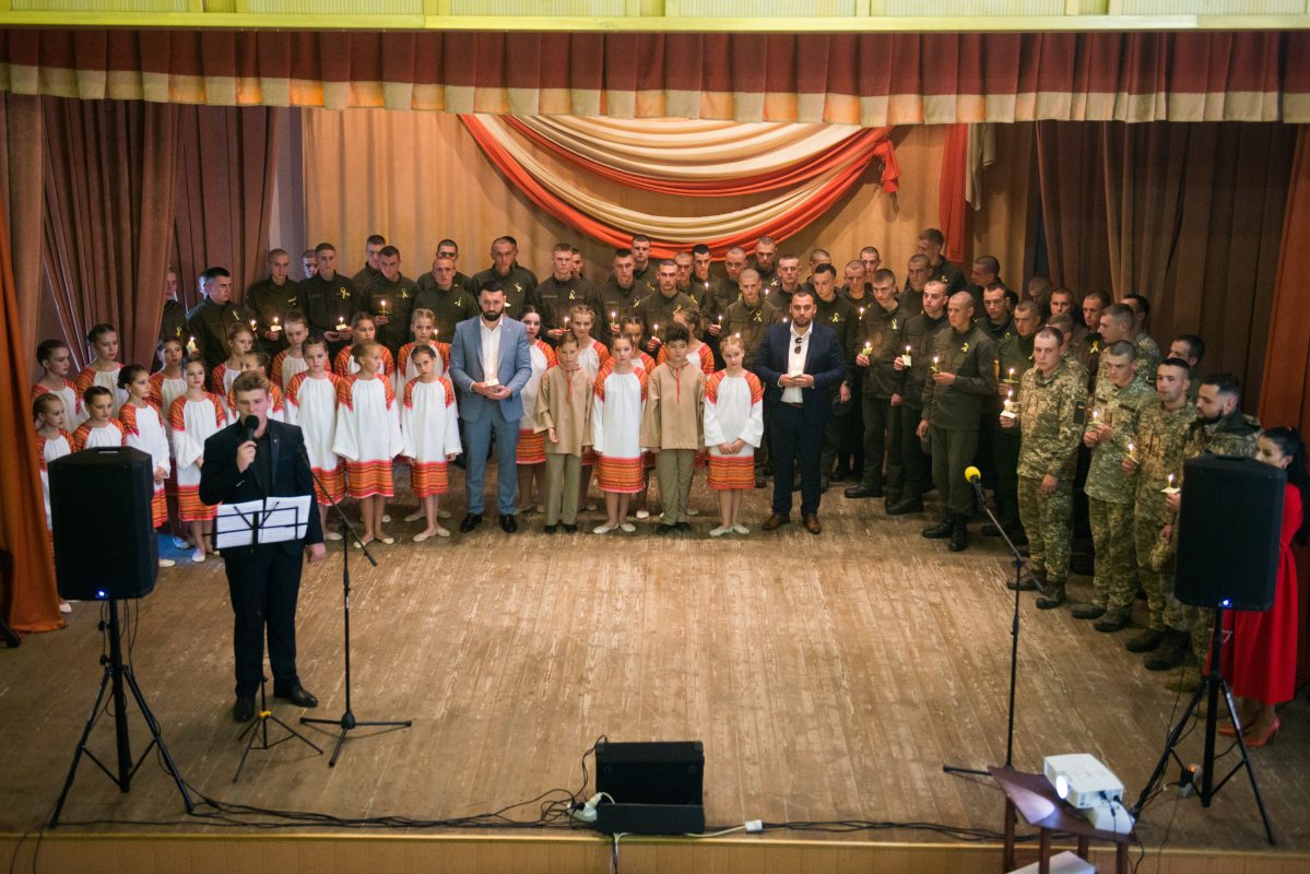 В Ужгороді влаштували концертну програми для учасників АТО (фото)