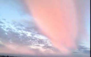 У небі над Виноградовом з’явилася цікава оптична ілюзія.