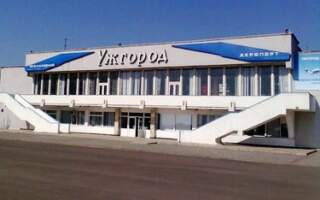 Працівникам ужгородського аеропорту почали виплачувати заборговану зарплату