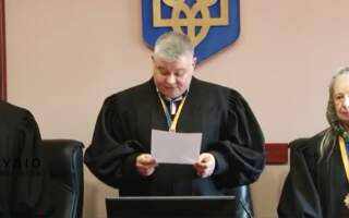 Скандал в Мукачеві: суд повністю виправдав вбивство вчителя у Великому Березному кримінальним “авторитетом” Копчею