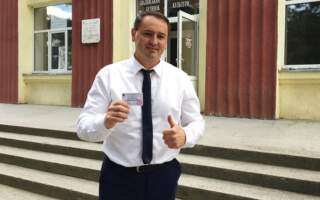 Коктейль Молотова у двір кинули депутату «Слуги Народу»