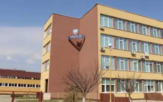 COVID-19 у навчальних закладах: Ужгородська гімназія повертається на навчання