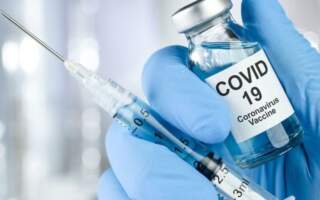 В Україні може з’явитися своя вакцина від COVID-19: назвали терміни й умови