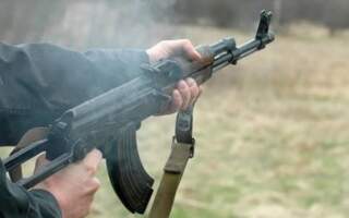 Винен: Мешканець Рахівщини із автомата Калашникова стріляв у поліцейських