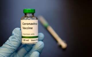 В Україні затвердили план вакцинації населення від коронавірусу! Хто отримує вакцину першим та коли?