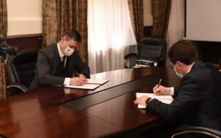 Голова Закарпатської ОДА підписав меморандум про співробітництво з представниками ТОВ «ТАТЛ ТЕХНОЛОДЖІ».
