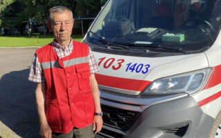 Рятувати людські життя за будь-яких умов, – незмінне правило вже 50 років для водія швидкої, Петра Лукача, із Тячівщини