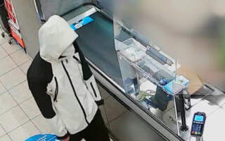 Курйоз: Невдале пограбування супермаркету у Празі (ВІДЕО)