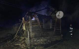 Вже було пізно: Нічна смертельна пожежа на Закарпатті (ФОТО)
