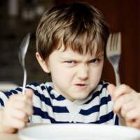 “Оби ваші діти таке їли”, – на Закарпатті черговий скандал із харчуванням у школі (ВІДЕО)