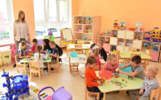 УВАГА! ВАЖЛИВО! З понеділка в Ужгороді відновлюють роботу дитсадки (ВІДЕО)