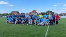 “Зірки проти легенд футболу”: на Закарпатті відбувся благодійний матч на підтримку ЗСУ