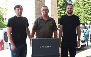 Нову партію комплексів Starlink відправили на передову закарпатським бійцям ТРО