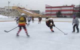 В Ужгороді відбувся чемпіонат області з хокею
