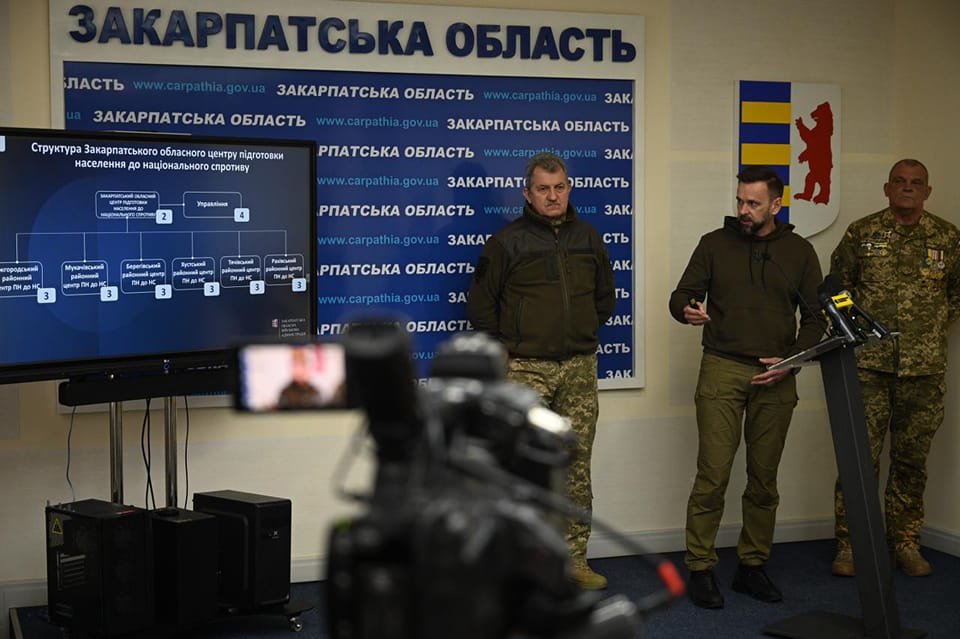 На Закарпатті до нацспротиву безоплатно готуватимуть усіх охочих