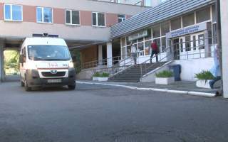 В Ужгородській міській лікарні тіло чоловіка, що помер – 12 годин пролежало в туалеті