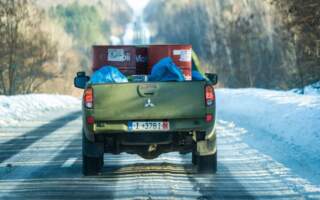 Бійцям 68 та 128 бригад на передову передали автомобілі, квадрокоптери, тепловізори (ФОТО)