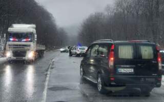 Оприлюднили прізвище поліцейського, який спричинив смертельну ДТП у Закарпатті: Він уже “порішав” одне летальне ДТП (ВІДЕО. ФОТО)