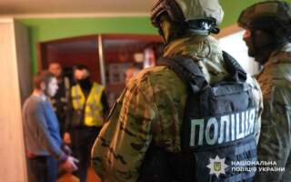 Нацполіція проводить масштабну загальнодержавну спецоперацію по боротьбі з незаконним обігом зброї та боєприпасів: триває понад 500 обшуків