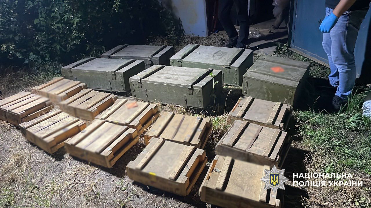 Нацполіція проводить масштабну загальнодержавну спецоперацію по боротьбі з незаконним обігом зброї та боєприпасів: триває понад 500 обшуків