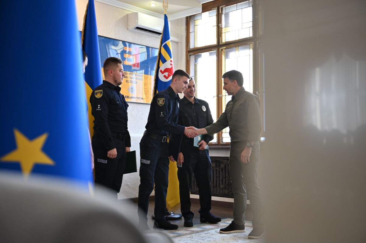 Запобігли теракту в школі: керівництво області відзначило закарпатських поліцейських (ФОТО)