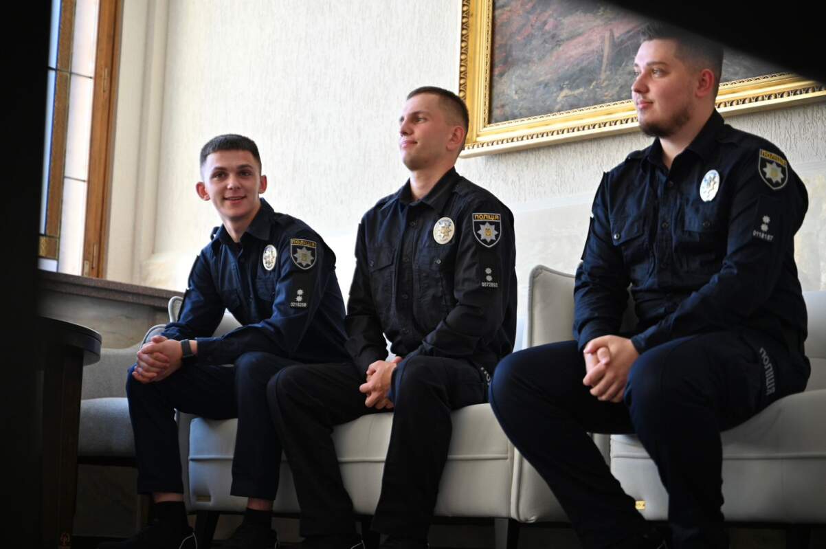 Запобігли теракту в школі: керівництво області відзначило закарпатських поліцейських (ФОТО)